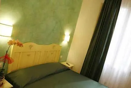 Lanterna Fiorentina Guest house 2*